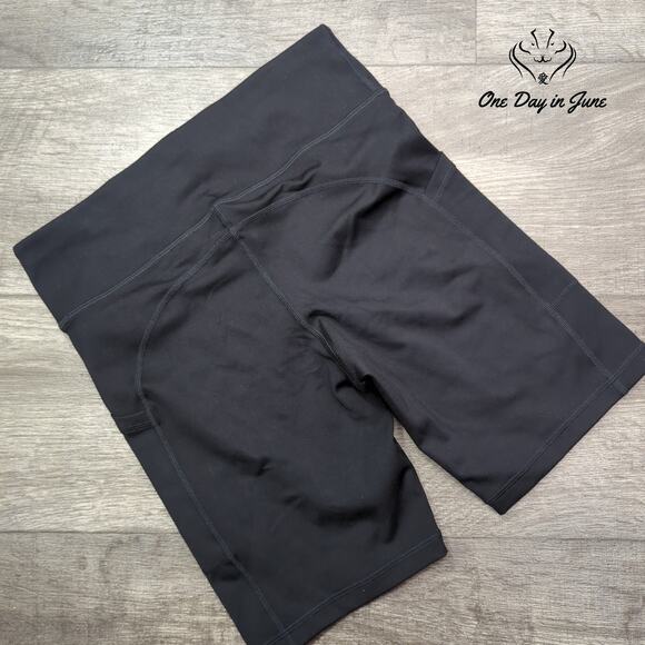 Hue Yoga Shorts Size S - Picture 6 of 6